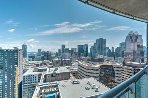View - 2610-405 Rue De La Concorde, Montréal (Ville-Marie), QC - Outdoor With Balcony With View