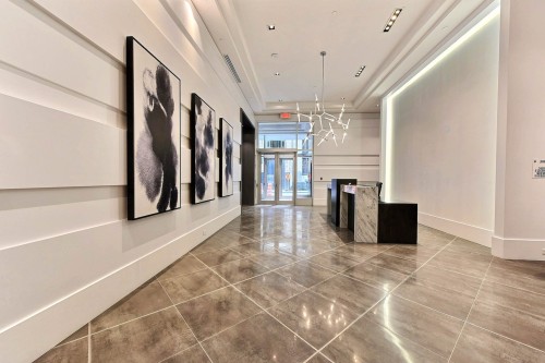 Mud Room - 2610-405 Rue De La Concorde, Montréal (Ville-Marie), QC - Indoor Photo Showing Other Room