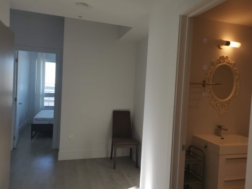 Mud Room - 2610-405 Rue De La Concorde, Montréal (Ville-Marie), QC - Indoor Photo Showing Other Room