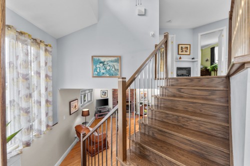 Escalier - 889 Rue Des Érables, Saint-Eustache, QC - Indoor Photo Showing Other Room