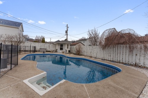 Piscine - 889 Rue Des Érables, Saint-Eustache, QC - Outdoor With In Ground Pool