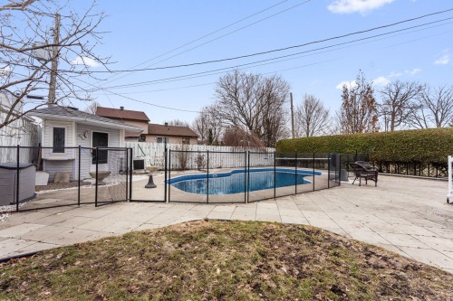 Cour - 889 Rue Des Érables, Saint-Eustache, QC - Outdoor With In Ground Pool