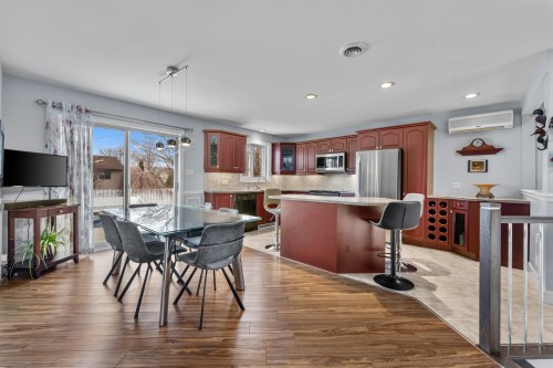 Salle à manger - 889 Rue Des Érables, Saint-Eustache, QC - Indoor Photo Showing Dining Room