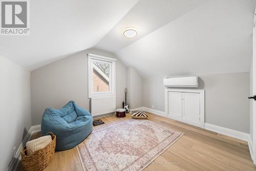 335 St Clair Avenue E, Toronto, ON - Indoor