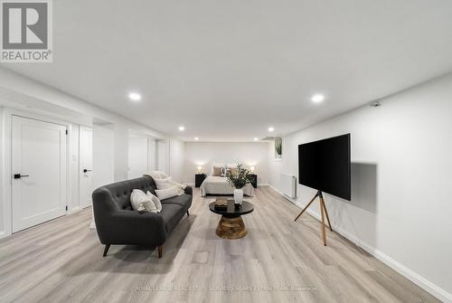 335 St Clair Avenue E, Toronto, ON - Indoor