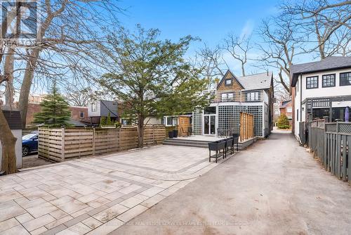 335 St Clair Avenue E, Toronto, ON - Outdoor
