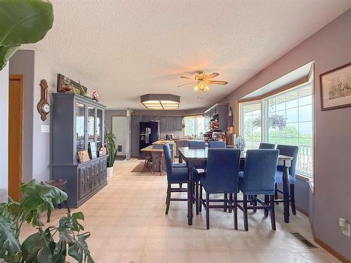 173038 60 (Kola) Road N, Virden, MB - Indoor Photo Showing Dining Room