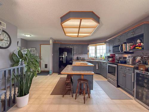 173038 60 (Kola) Road N, Virden, MB - Indoor