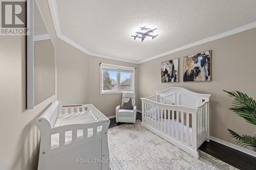 33 Hutton Crescent, Caledon, ON - Indoor Photo Showing Bedroom