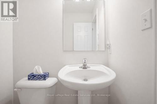 11 - 255 Summerfield Drive, Guelph (Pineridge/Westminster Woods), ON - Indoor Photo Showing Bathroom