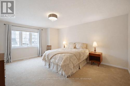 11 - 255 Summerfield Drive, Guelph (Pineridge/Westminster Woods), ON - Indoor Photo Showing Bedroom