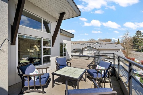 503-1018 Inverness Rd  Saanich, BC V8X 2S1