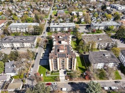 611-1745 Leighton Rd Victoria, BC V8R 6R6