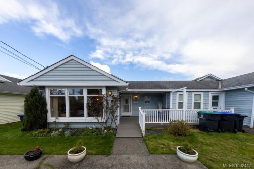 A-700 25th St  Courtenay, BC V9N 9J3