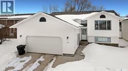 27 Carment PLACE  Prince Albert, SK S6V 8A2