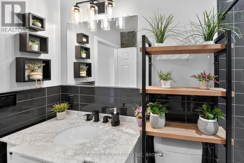 77 Balmoral Avenue, Welland (Lincoln/Crowland), ON - Indoor Photo Showing Bathroom