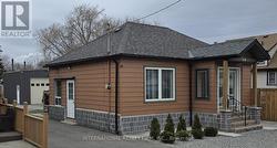 731 KNOX AVENUE Hamilton, ON L8H 6K7