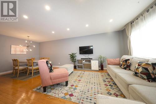 865 VICKI DRIVE  Pickering, ON L1W 2J6