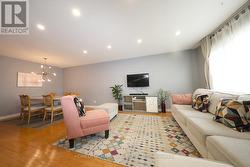 865 VICKI DRIVE Pickering, ON L1W 2J6