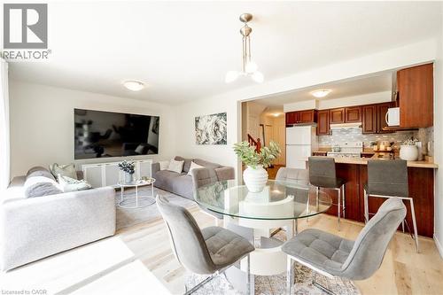 30 Fallowfield Drive, Kitchener, ON - Indoor