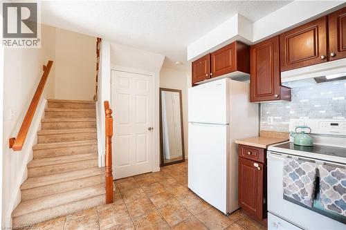 30 Fallowfield Drive, Kitchener, ON - Indoor Photo Showing Kitchen