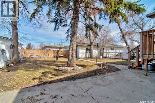 1230 Dewdney Avenue E, Regina, SK - Outdoor