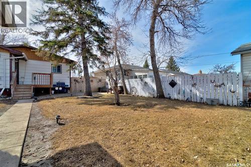 1230 Dewdney Avenue E, Regina, SK - Outdoor