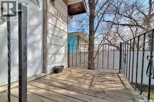 1230 Dewdney Avenue E, Regina, SK - Outdoor