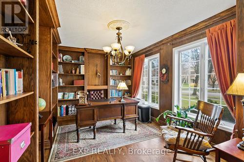 89 Windermere Crescent, Richmond Hill, ON - Indoor Photo Showing Office