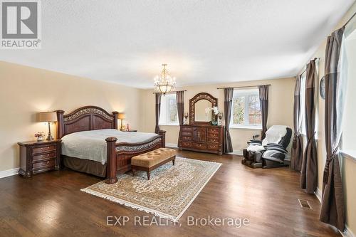 89 Windermere Crescent, Richmond Hill, ON - Indoor Photo Showing Bedroom