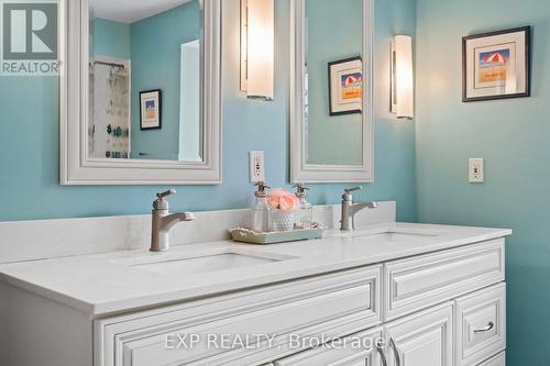 89 Windermere Crescent, Richmond Hill, ON - Indoor Photo Showing Bathroom