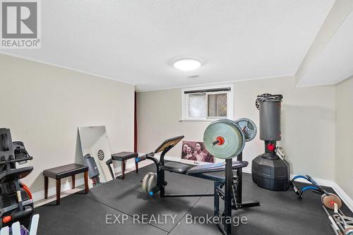 89 Windermere Crescent, Richmond Hill, ON - Indoor Photo Showing Gym Room