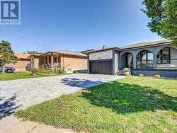 MIDDLE - 470 LOUIS DRIVE  Mississauga, ON L5B 2J6