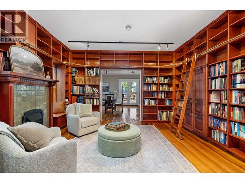 33 E 6Th Avenue, Vancouver, BC 