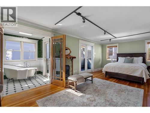 33 E 6Th Avenue, Vancouver, BC 
