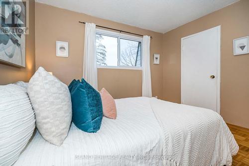 3 - 730 Cedar Street, Oshawa (Lakeview), ON - Indoor Photo Showing Bedroom
