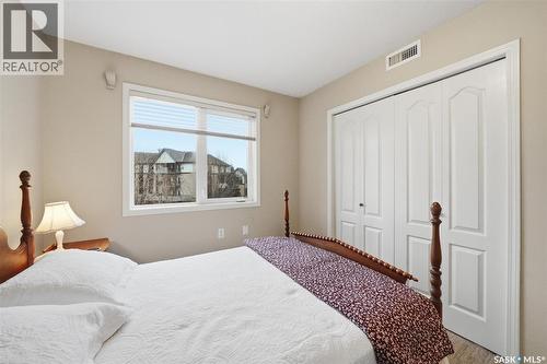 304 1622A Acadia Drive, Saskatoon, SK - Indoor Photo Showing Bedroom