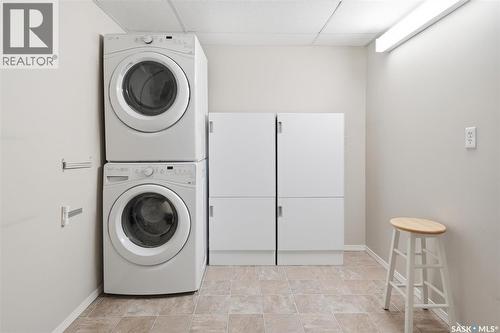 304 1622A Acadia Drive, Saskatoon, SK - Indoor Photo Showing Laundry Room