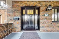 177 GLENGROVE AVENUE W  Toronto, ON M4R 1P4