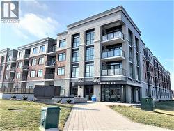1 REDFERN Avenue Unit# 135  Hamilton, ON L9C 0E6