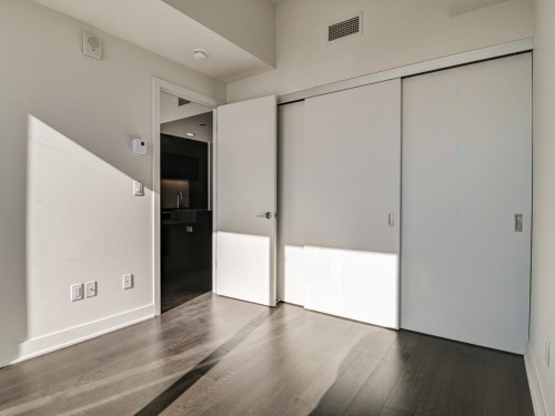 Chambre à coucher - 5211-1288 Rue St-Antoine O., Montréal (Ville-Marie), QC - Indoor Photo Showing Other Room