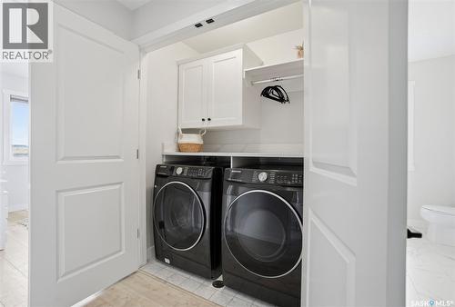 342 Stilling Manor, Saskatoon, SK - Indoor Photo Showing Laundry Room