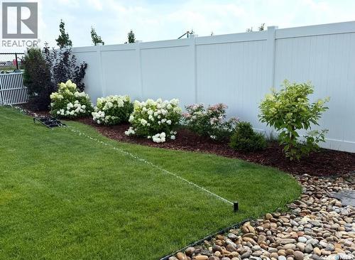 342 Stilling Manor, Saskatoon, SK - Outdoor