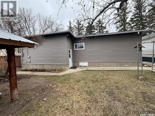 413 Maple Street, Maple Creek, SK - Outdoor With Exterior