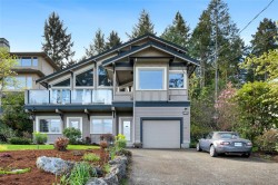 759 Sea Dr Central Saanich, BC V8M 1B1