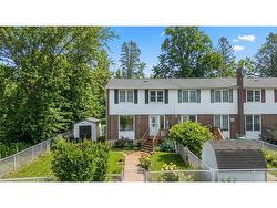 11 Deer Park  Oromocto, NB E2V 1J2