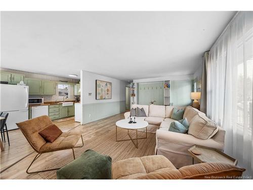 60 Third Ave, Pointe-Du-Chêne, NB 