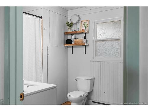 60 Third Ave, Pointe-Du-Chêne, NB 