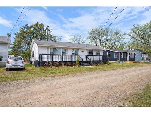 60 Third Ave, Pointe-Du-Chêne, NB 