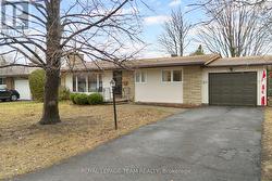 30 ELMSLEY CRESCENT  Ottawa, ON K2H 6V3